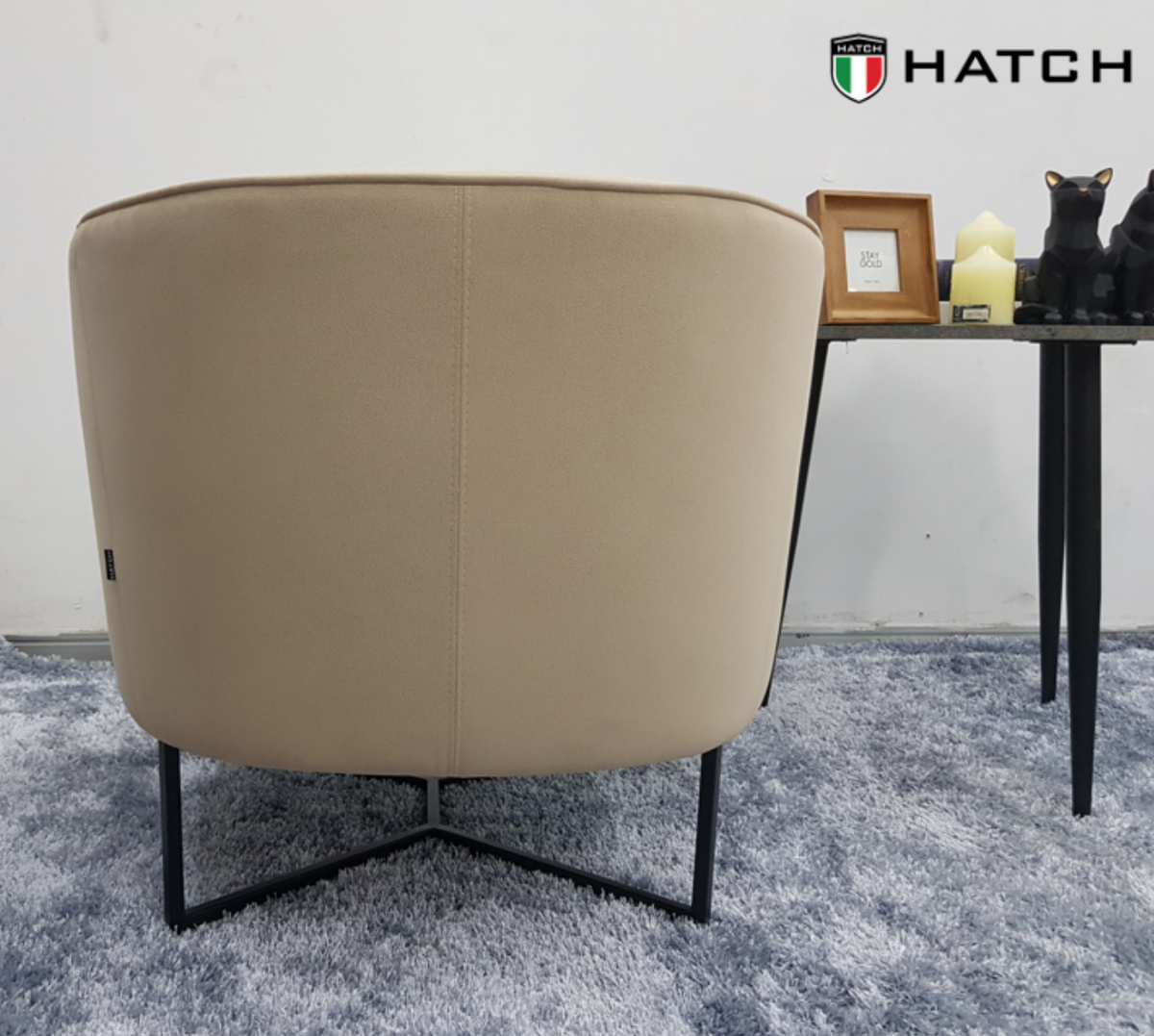 9867 DESIGNER CHAIR